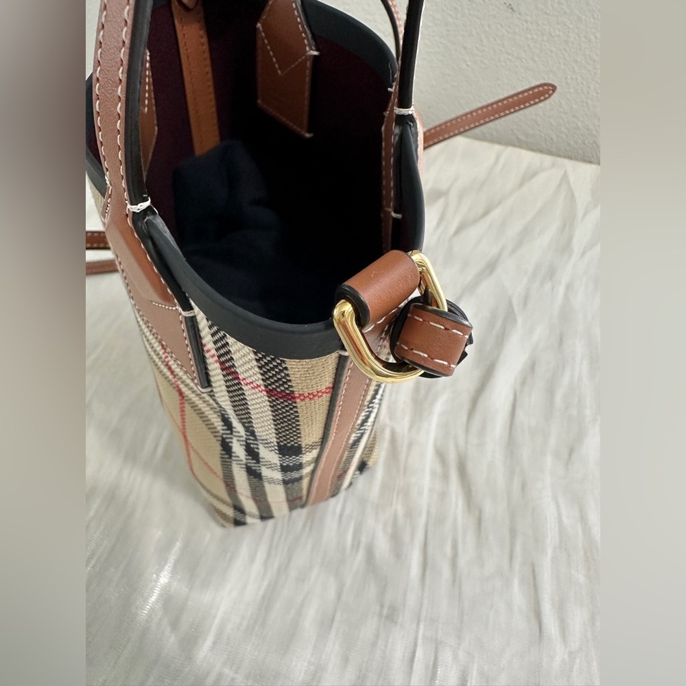 Burberry Beige Mini London Tote Bag - Picture 4 of 14
